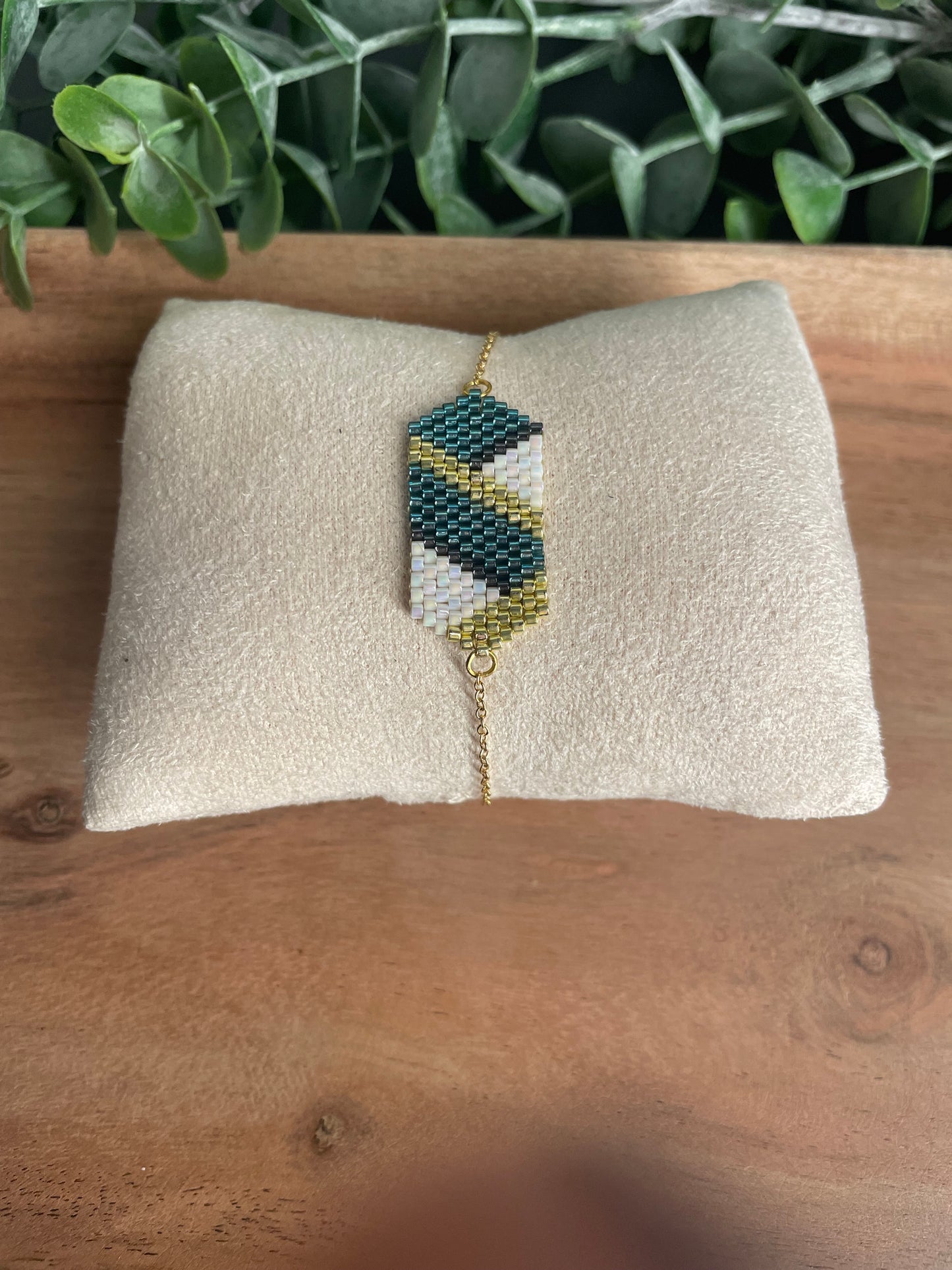 Bracelet fin vert d'or