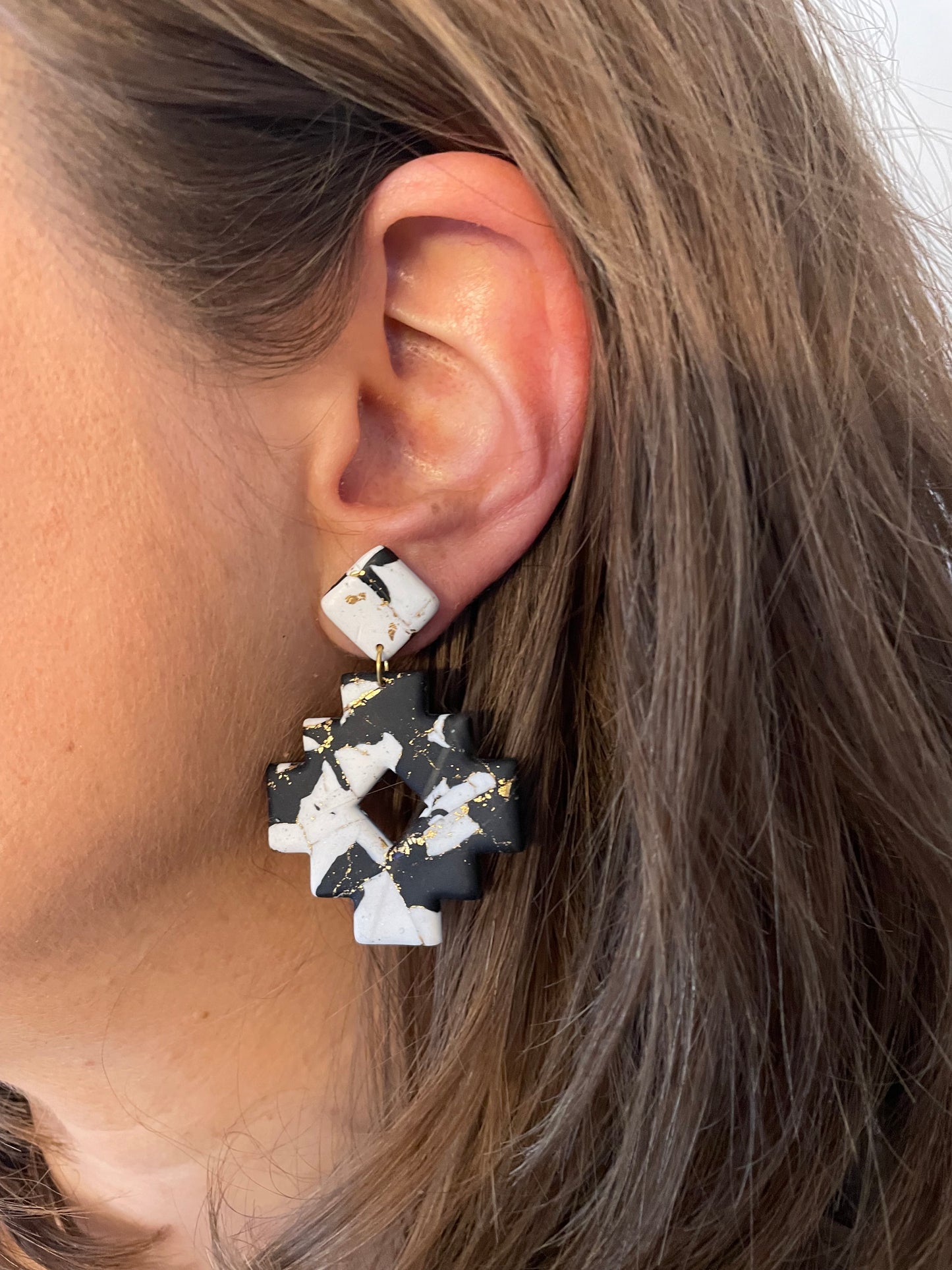 "Marbre noir doré" n°3