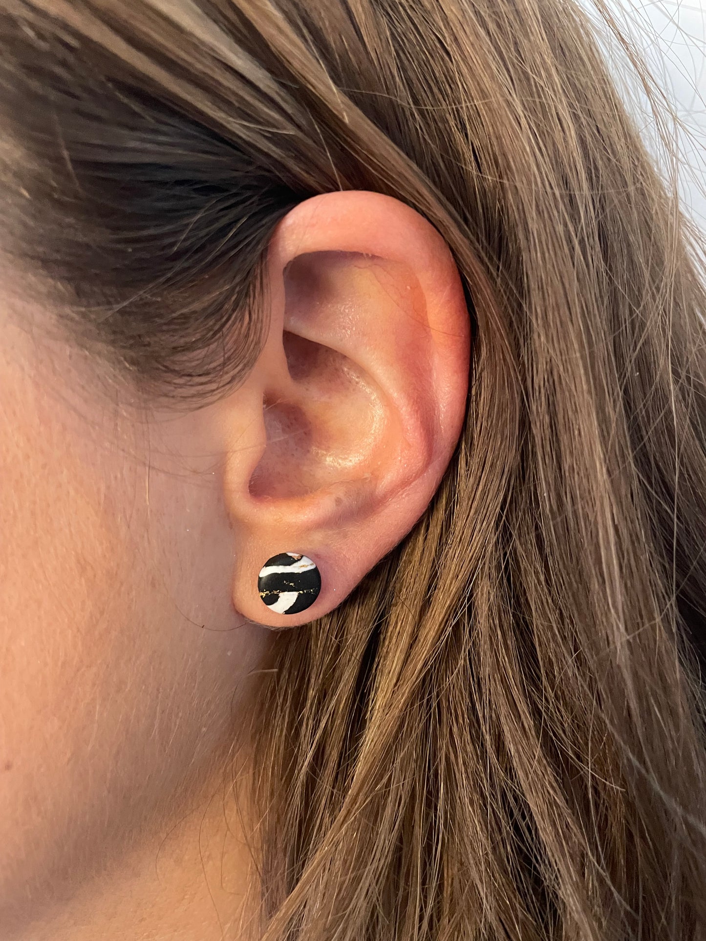 "Marbre noir doré", petites puces n°2