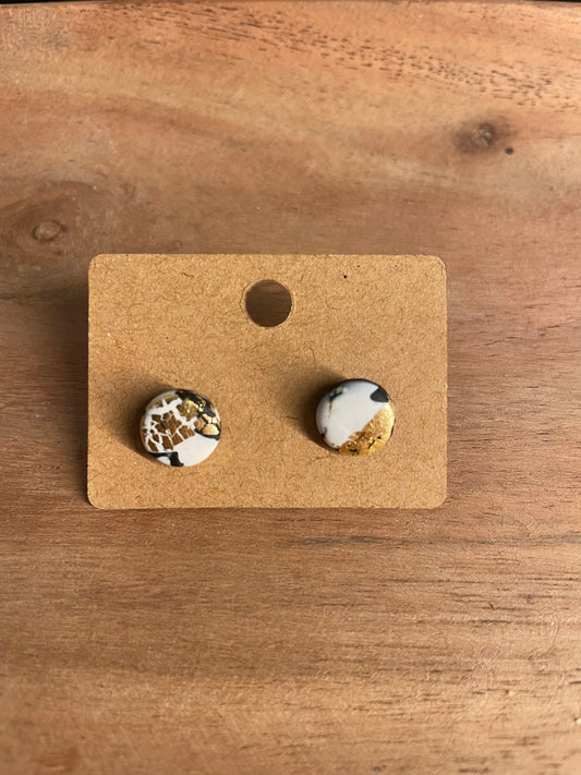 "Marbre noir doré", petites puces n°3