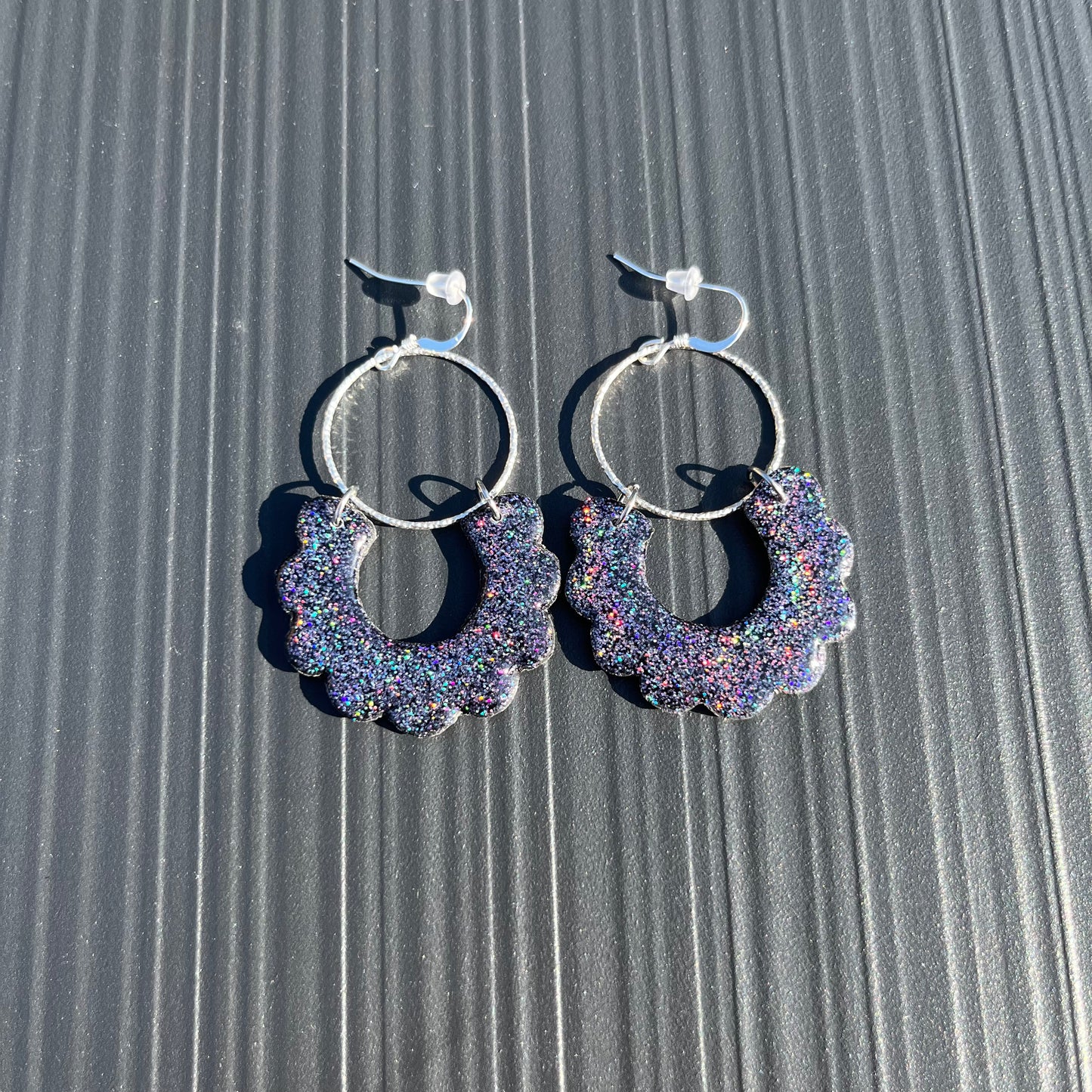 "Noir Holographique"