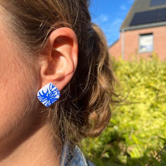 "Fleur bleue", n°4