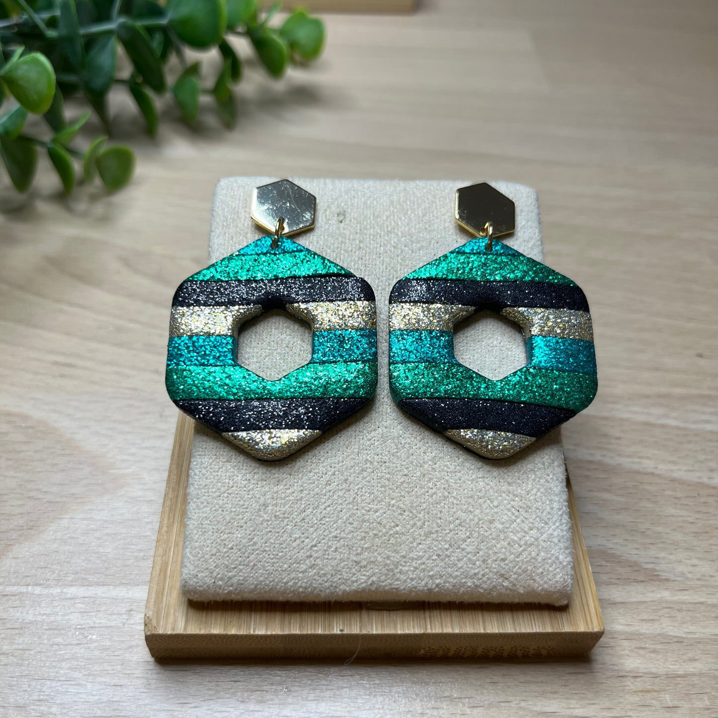 "Vert, or et noir", n°2