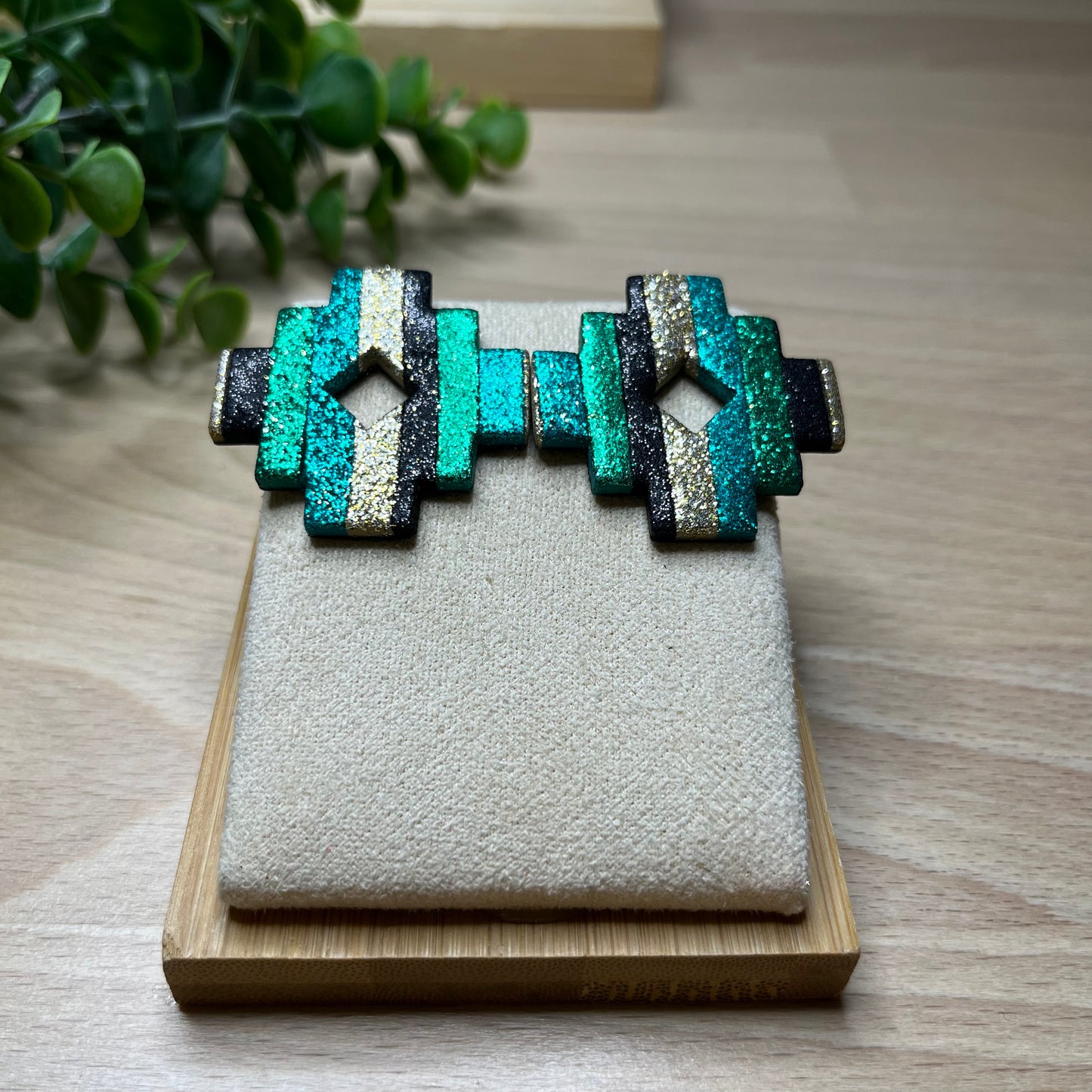 "Vert, or et noir", n°1