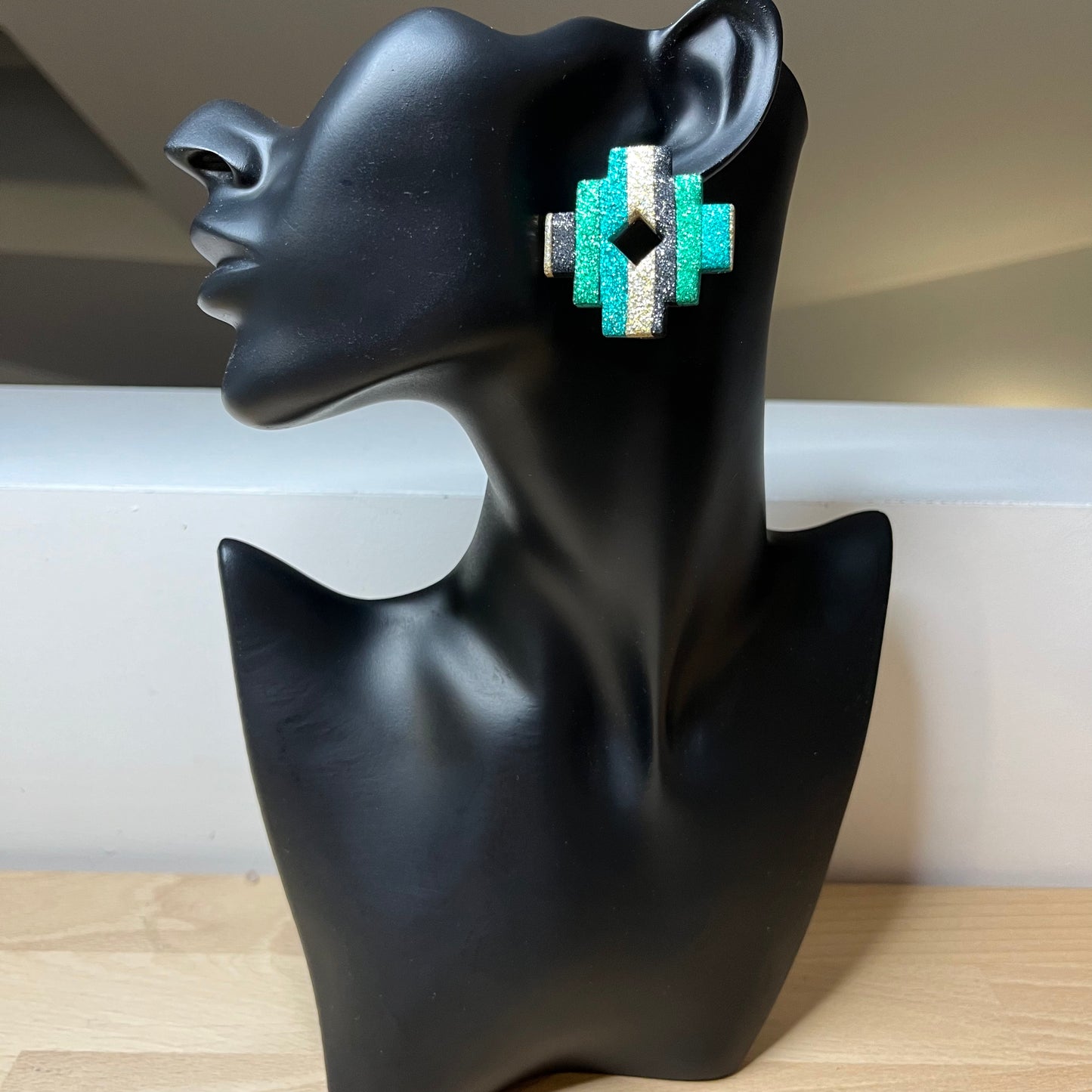 "Vert, or et noir", n°1