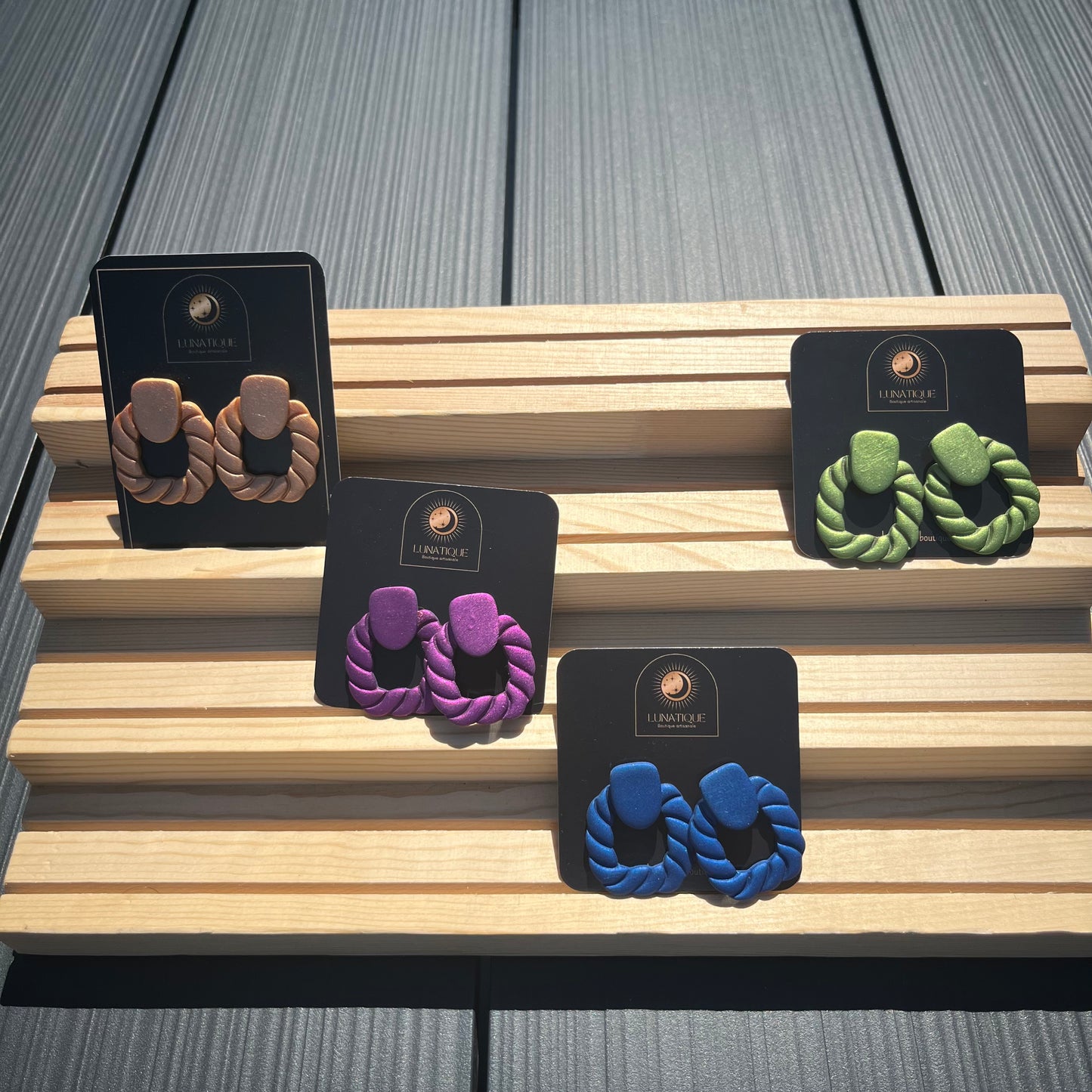 "Cordes", bleu électrique