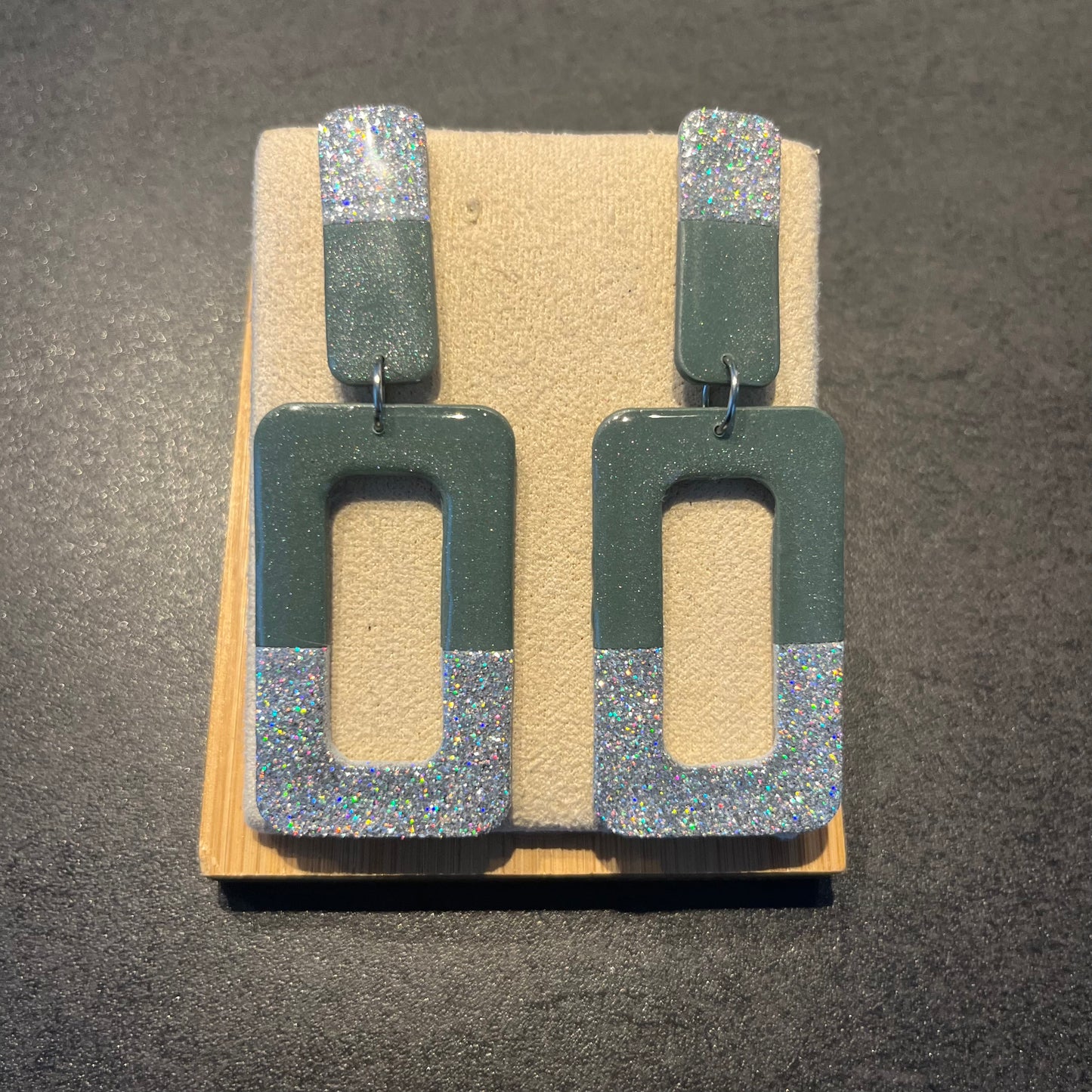 "Kaki et argent", n°3