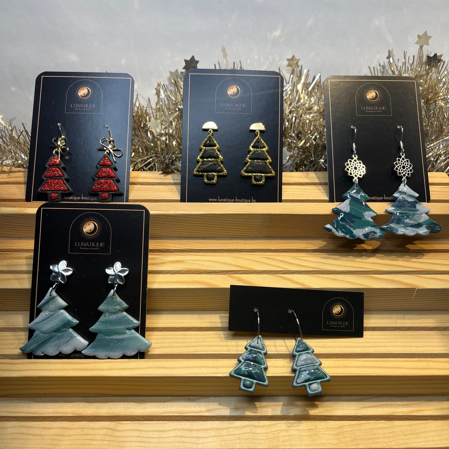 Sapin rouge pailleté